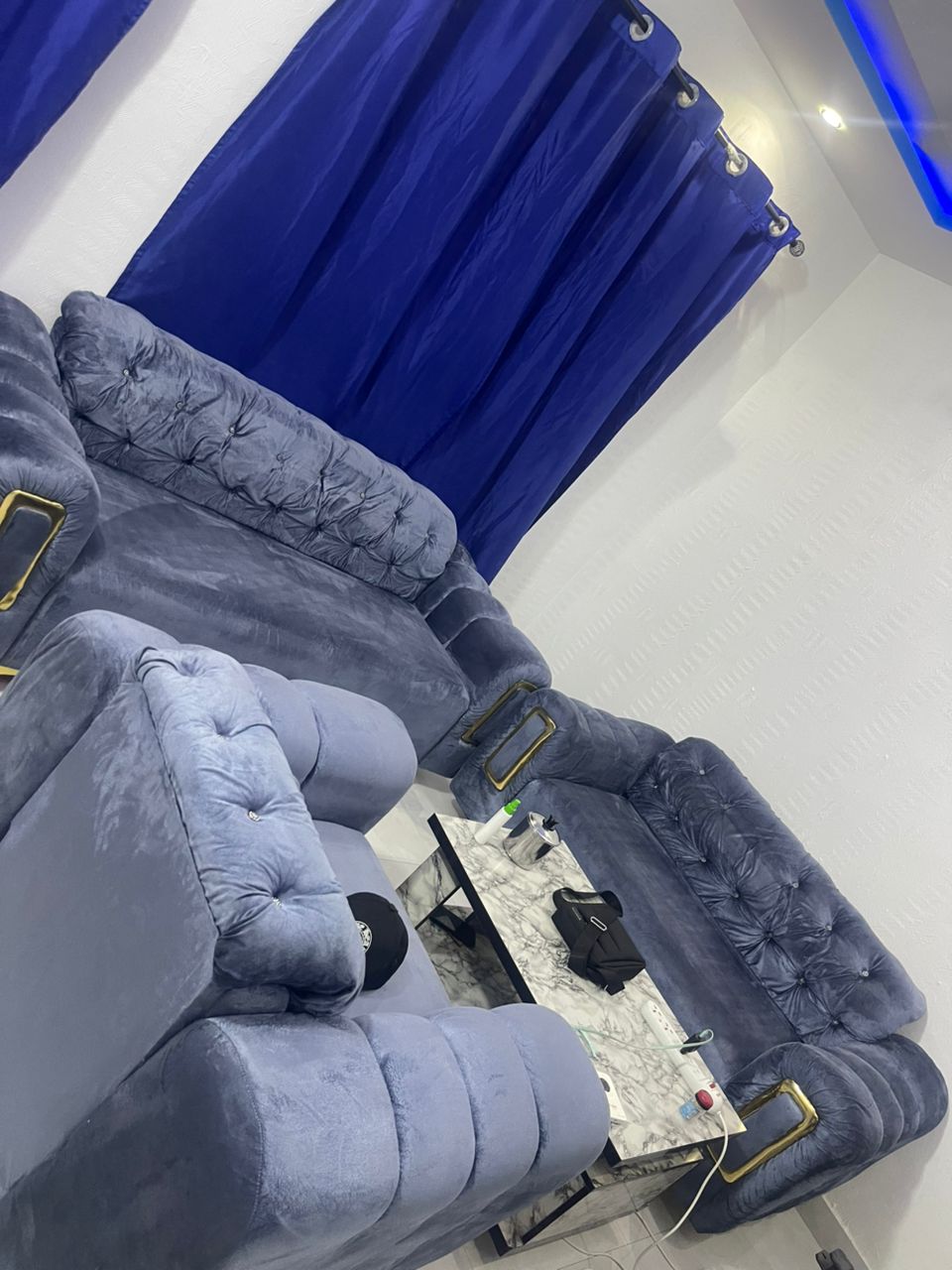 Canapé propre après CleanRide Cotonou